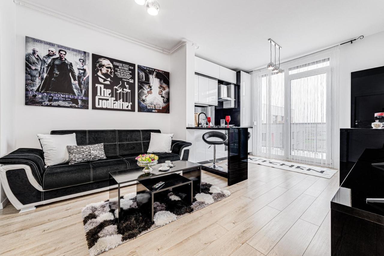 דירות אראד Ari Cinema Apartament With 2M Videoproiector מראה חיצוני תמונה